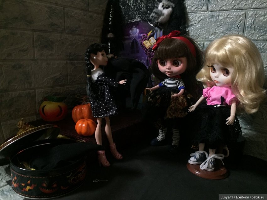 Исполнение желаний — Коллекции игровых кукол (Playline): фото полок (фото 7)