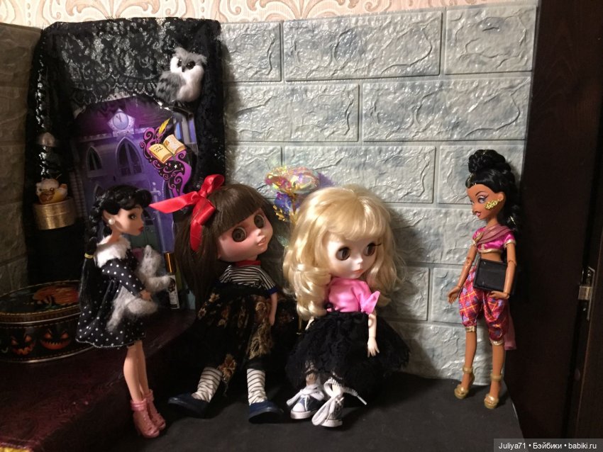 Исполнение желаний — Коллекции игровых кукол (Playline): фото полок (фото 4)