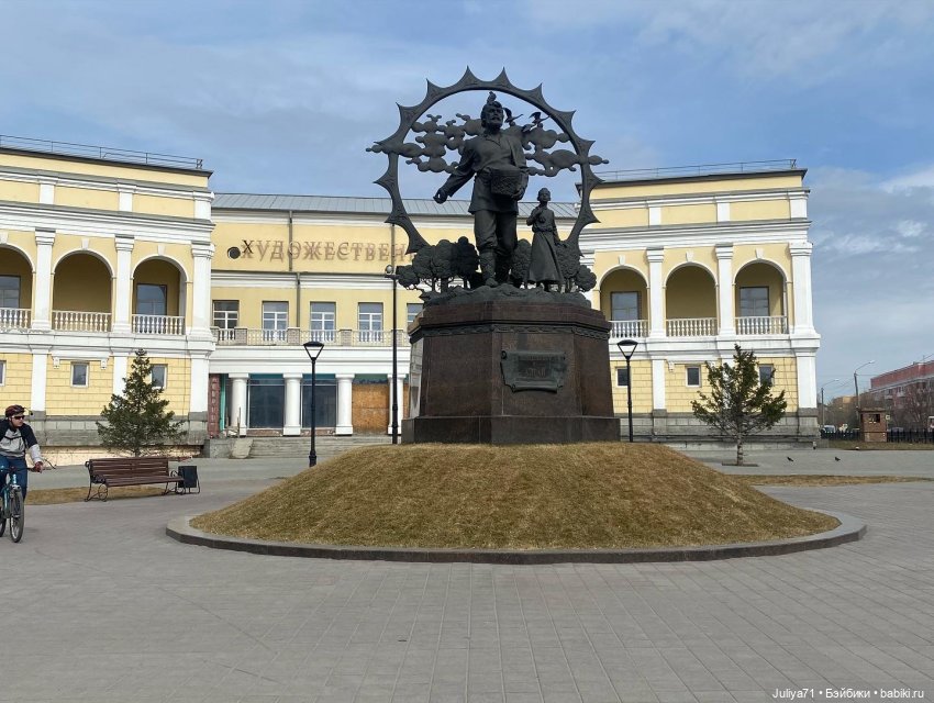 Апрельское путешествие маленькой Луны