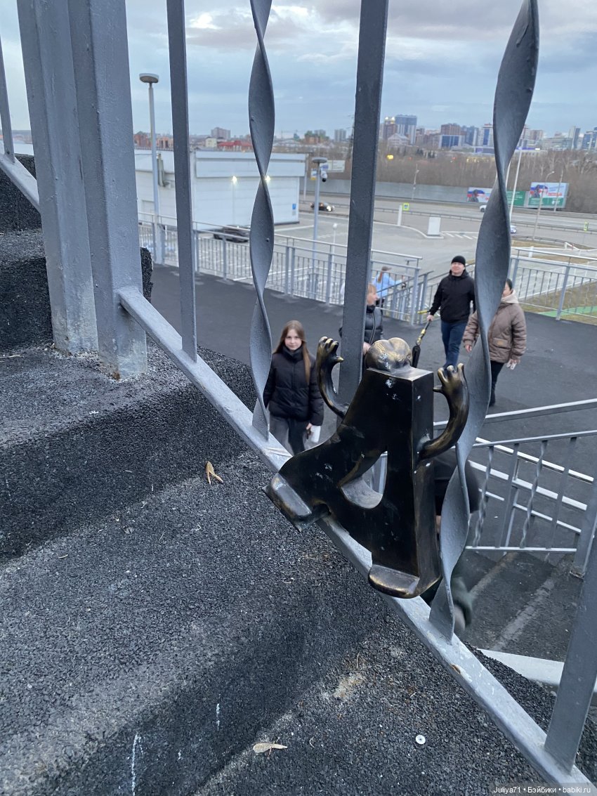 Апрельское путешествие маленькой Луны