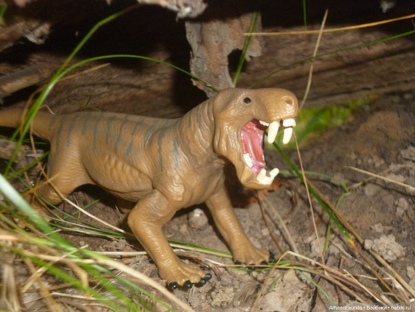 Красная река — Интересные игрушки и фигурки (разное): редкие