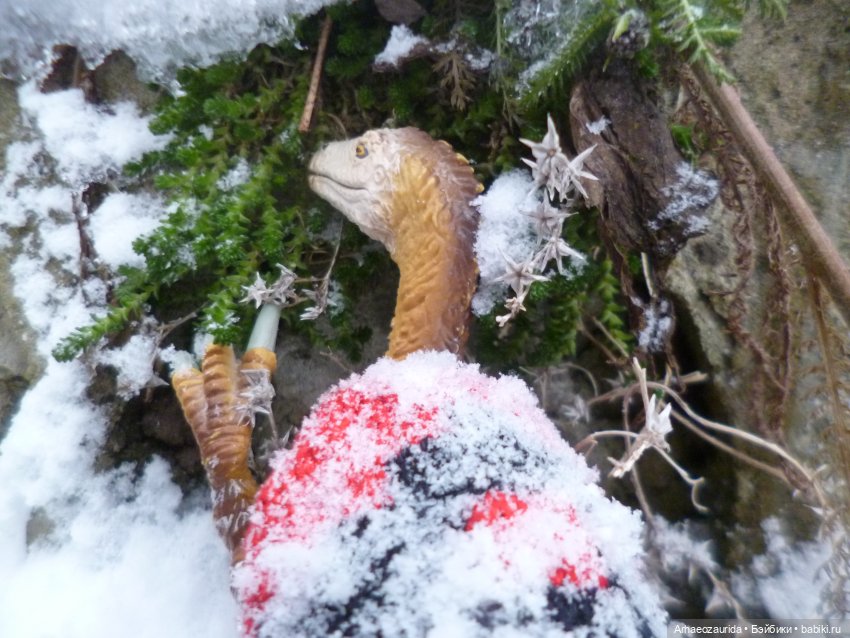 Ящеры у реки: поиски в снегу | Бэйбики Ящеры у реки: поиски в снегу