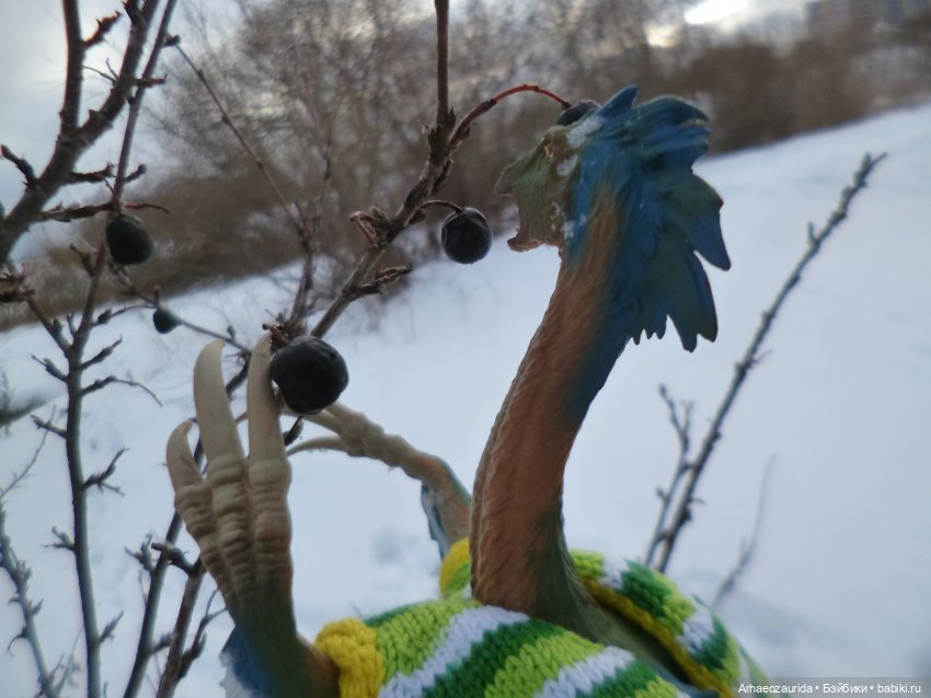 Ящеры у реки: поиски в снегу | Бэйбики Ящеры у реки: поиски в снегу