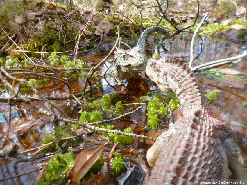 Ящеры в лесу: весеннее томление