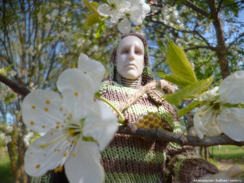 Кейнес и Холмы: первая весна