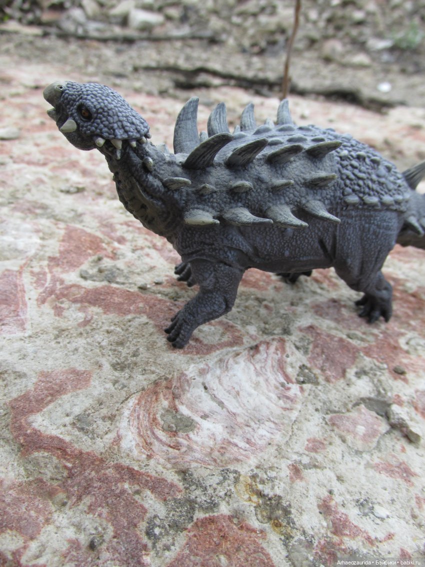 Ящеры в Холмах: камни и трава (фото 6)