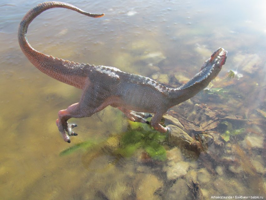 Кейнес и Холмы: холодная река | Бэйбики Кейнес и Холмы: холодная река