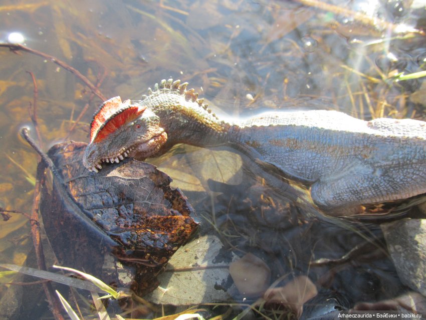 Кейнес и Холмы: холодная река | Бэйбики Кейнес и Холмы: холодная река