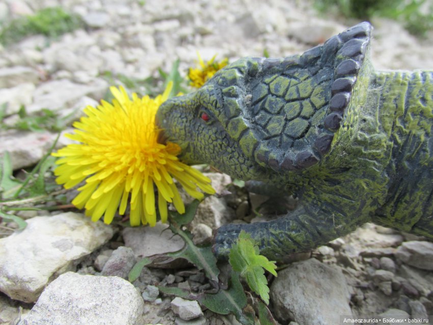 Ящеры на Холмах: о всеядности