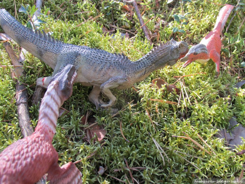 Ящеры в лесу: чужая добыча | Бэйбики Ящеры в лесу: чужая добыча (фото 9)