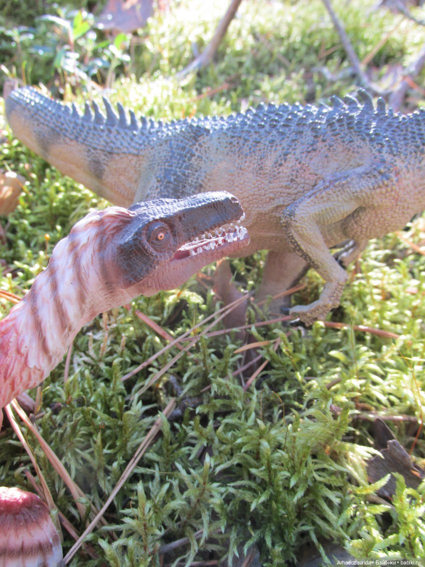 Ящеры в лесу: чужая добыча | Бэйбики Ящеры в лесу: чужая добыча