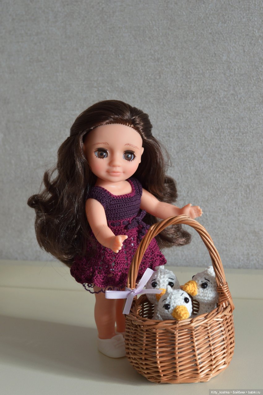 Девочка с гусиками — Российские куклы Весна (фото 2)