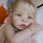 Очаровательная девочка реборн