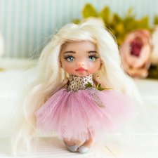 Миниатюрная куколка Лисса