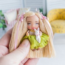 Девочка улыбашка