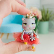 Кошечка Соня