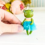 Миниатюрная куколка лягушка, кукла брошь лягушка, кукла для куклы, милый друг для куклы или мишки