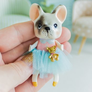 Бульдожка Люси