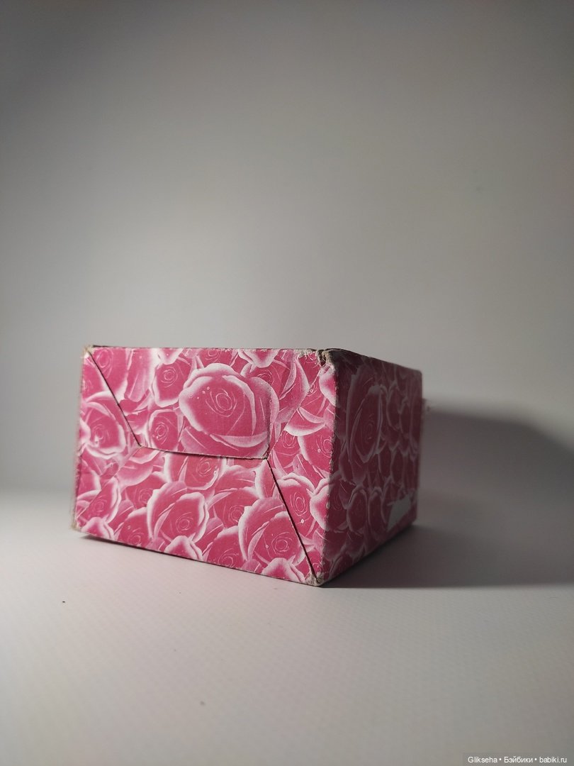 Чуня - блогер распаковывает приз за АВГУСФЕСТ