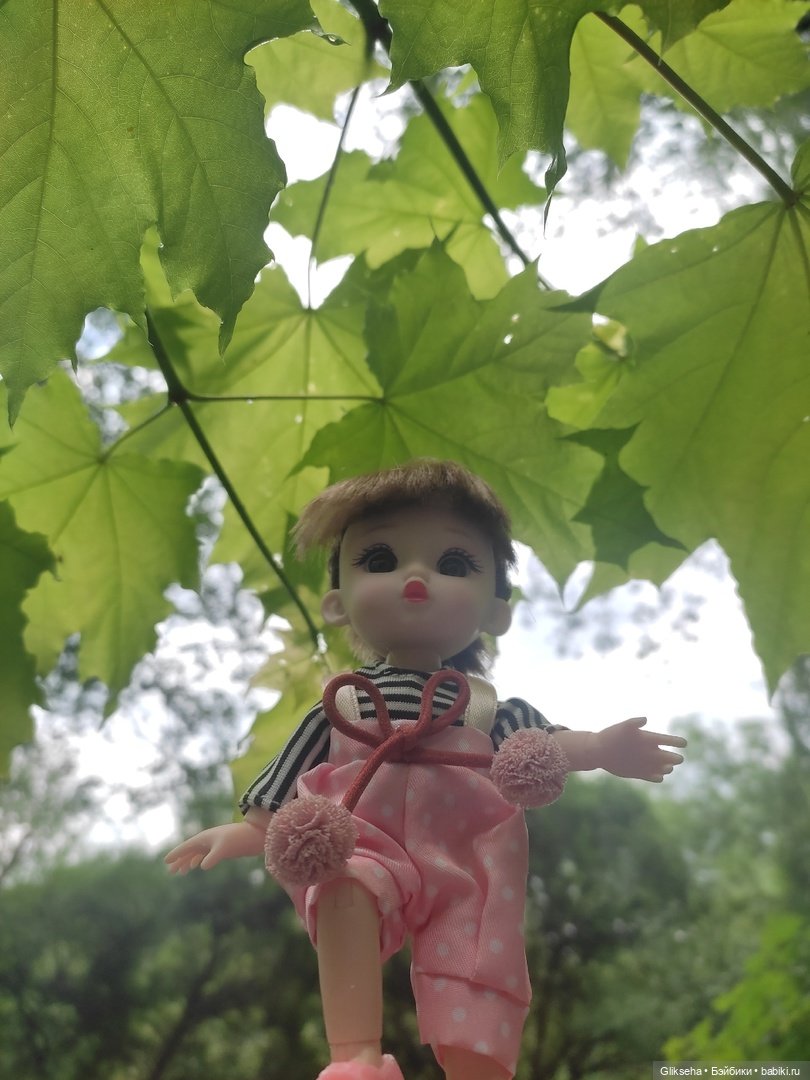 Как Ксюша в дождь гулять ходила