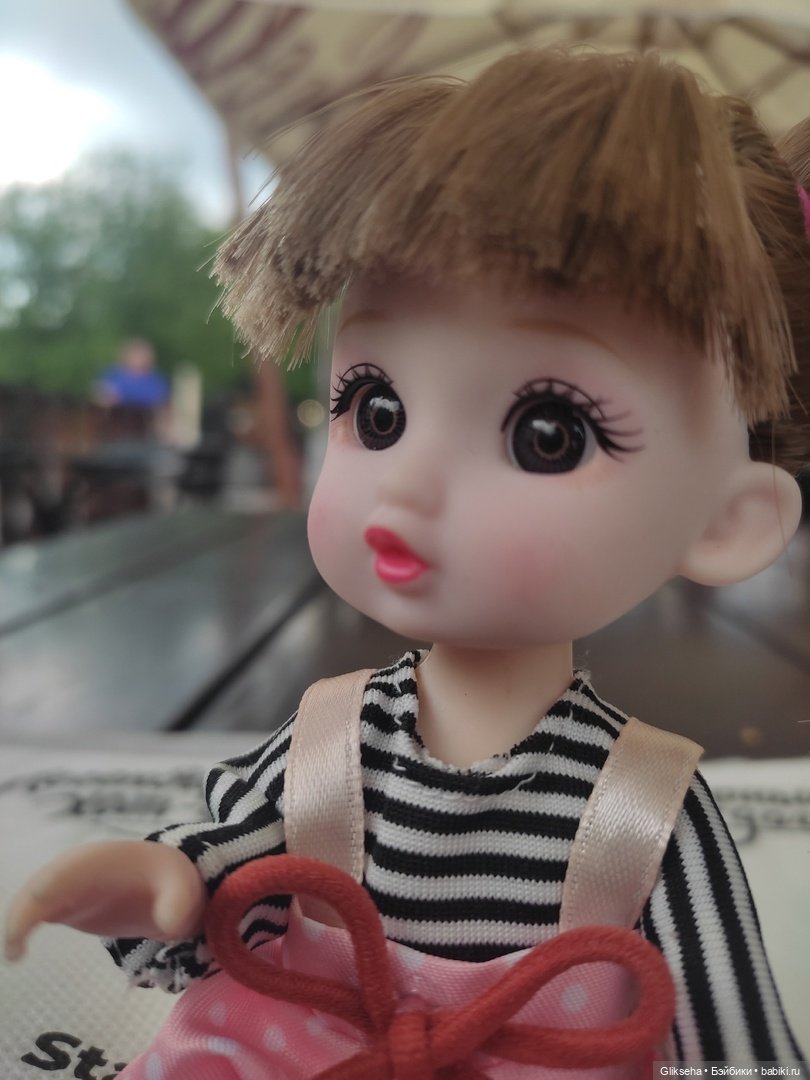 Как Ксюша в дождь гулять ходила