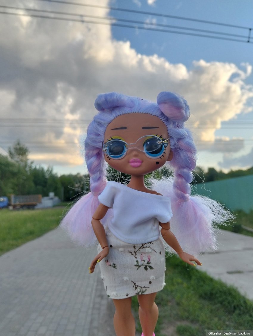 Прогулка в день молодежи. ФифАчка и ее молодой человек