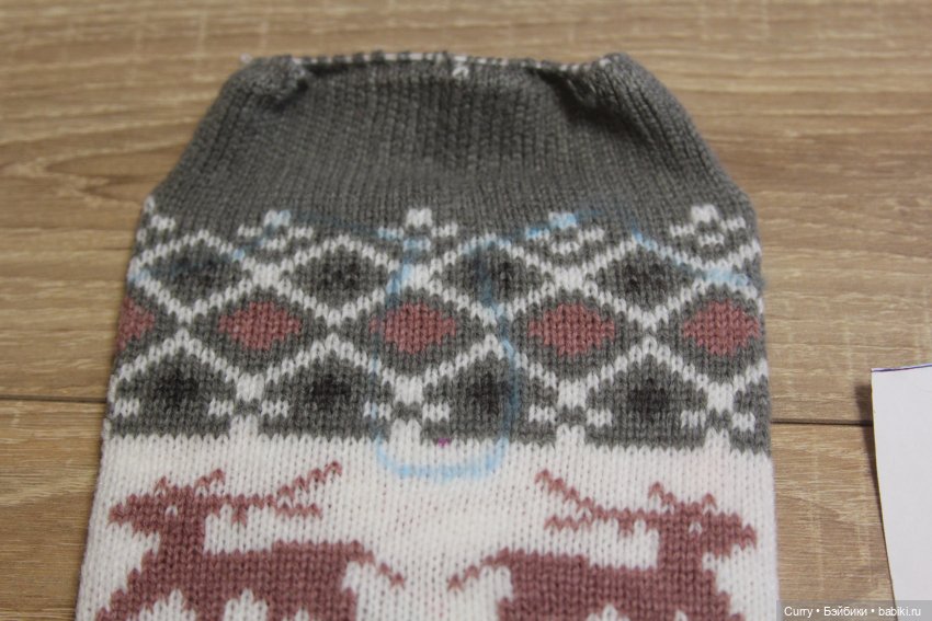 Вяжем свитер из носка — Одежда и обувь для кукол своими руками: фото (фото 8)