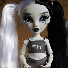 Ева (Хизер Грейсон) приехала