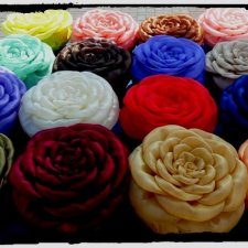 Подушки-розы ручной работы.