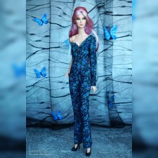 Асимметричный комбинезон для NuFACE (Integrity Toys).