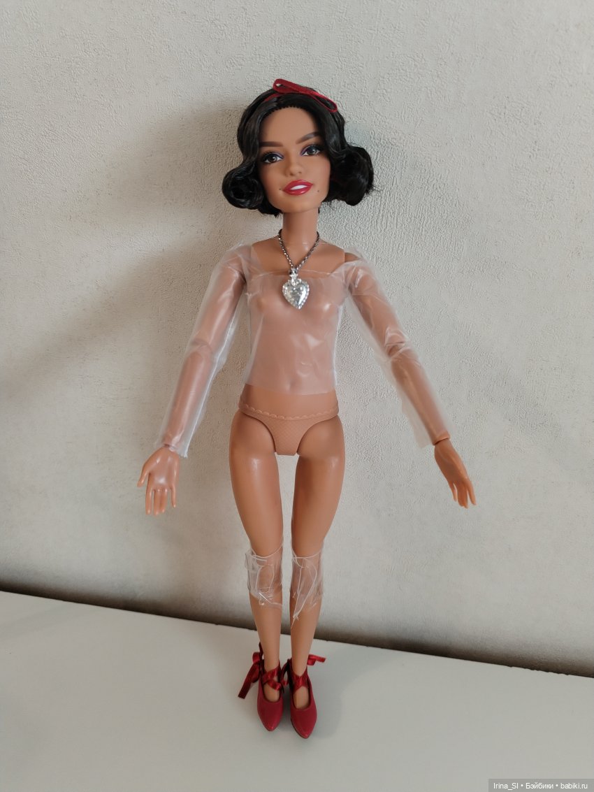 Обзор и распаковка Белоснежки по новому фильму