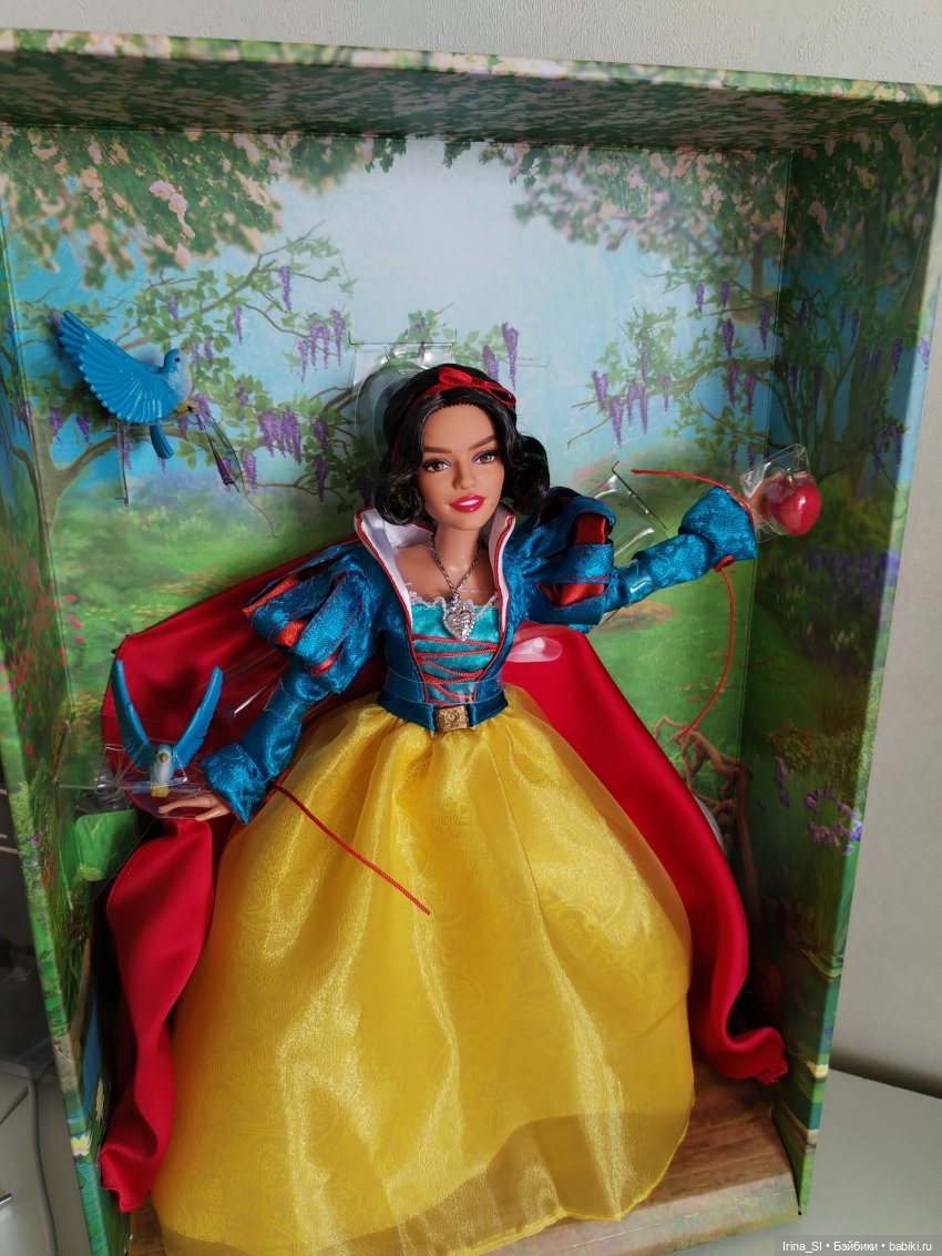 Обзор и распаковка Белоснежки по новому фильму (фото 2)