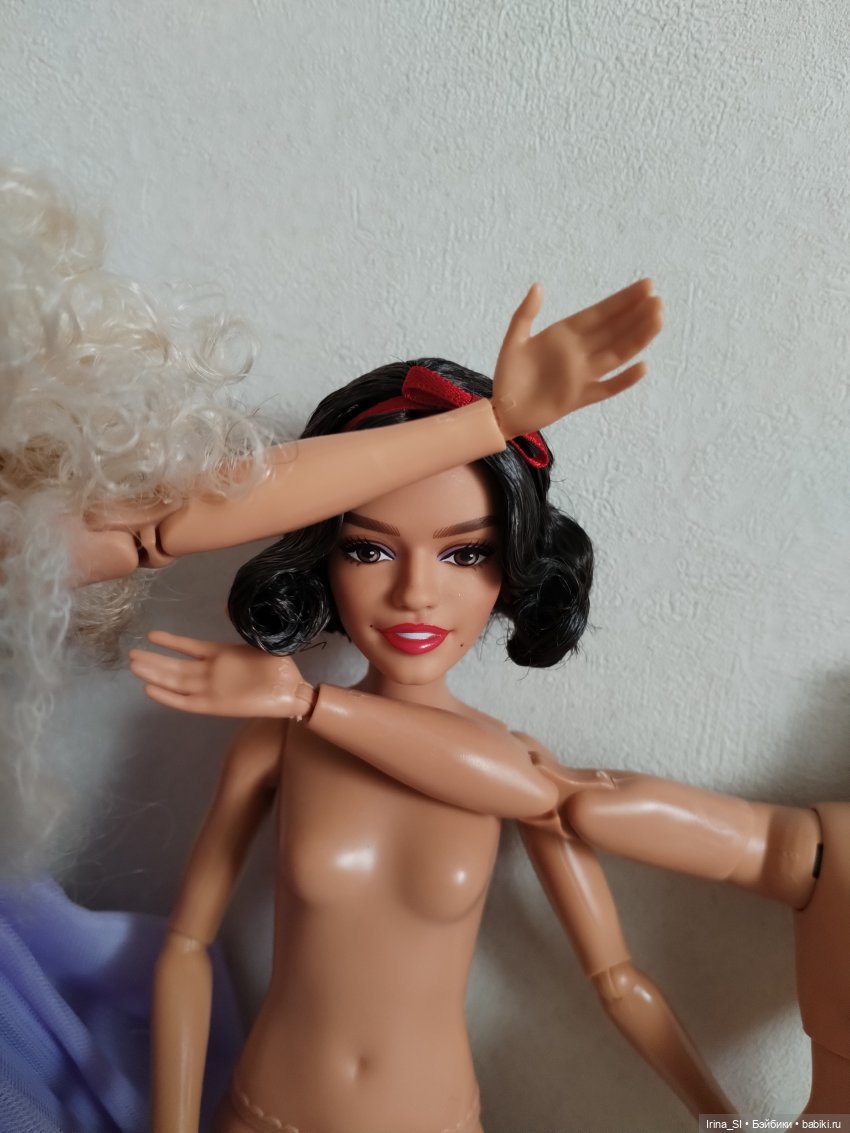 Обзор и распаковка Белоснежки по новому фильму