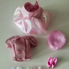 Фирменные аутфиты для барби