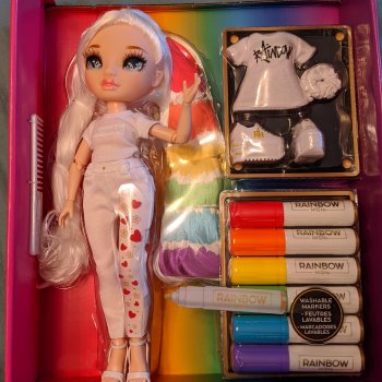 Rainbow high color&create