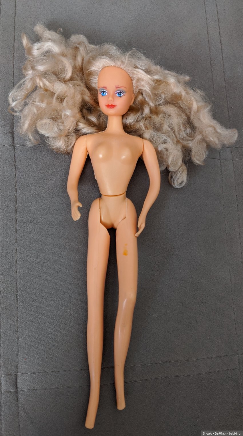 Игрушки детства — Аналоги Барби и куклы 1/6: клоны 90 (фото 3)