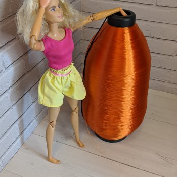 Саран, нейлон, молочный шёлк?