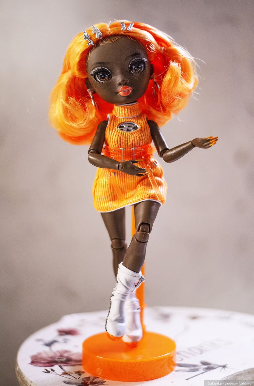 Michelle St.Charles - как же я ее сразу не разглядела... недооцененная Радужка пятой серии Rainbow High