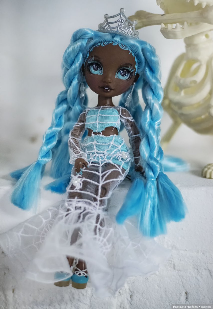 Паучишка моя, костюмная Robin Sterling Rainbow High (фото 4)