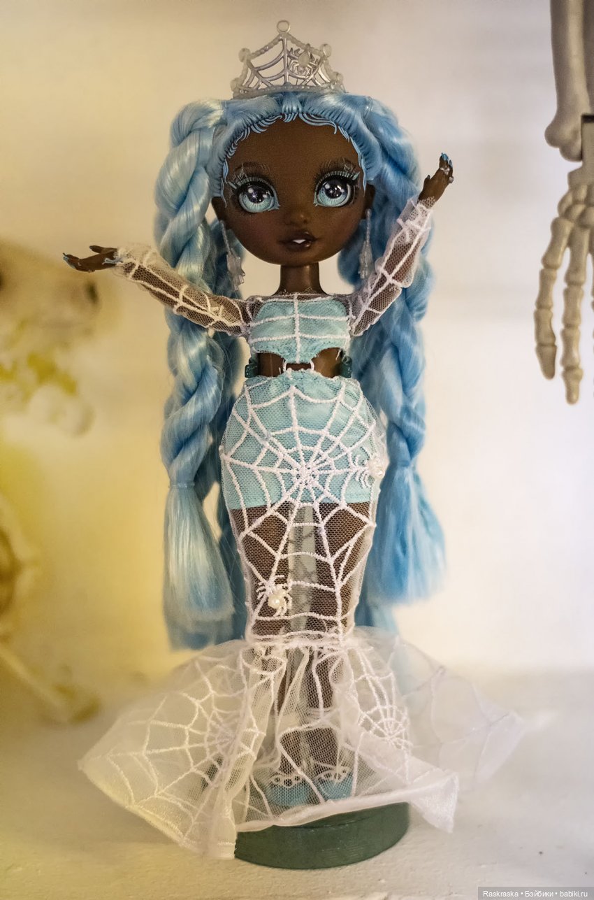 Паучишка моя, костюмная Robin Sterling Rainbow High (фото 2)