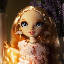 Все-таки поселилась у меня Викуля. Victoria Whitman Rainbow High