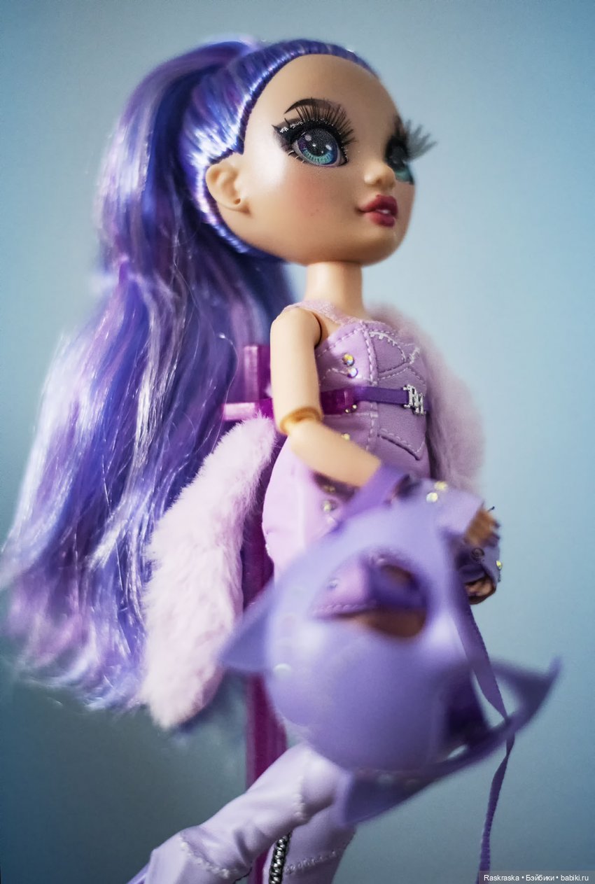 Виолетта, Виолетта. Violet Willow Rainbow High