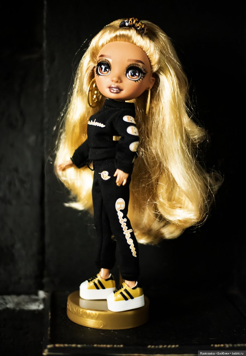 Marisa Golding Rainbow High. Поселилась еще одна радужная пижамка