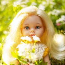 Паолкин наряд и весеннее солнышко