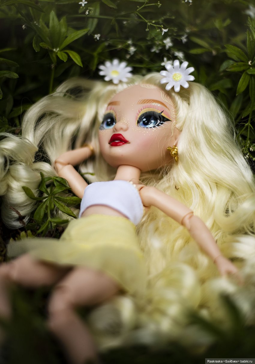 Ромашечка моя неожиданная Delilah Fields Rainbow High (фото 7)