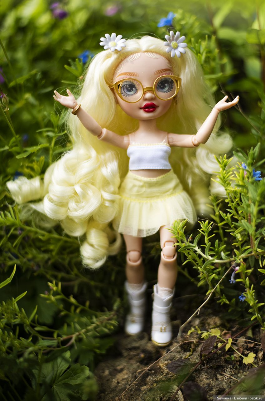 Ромашечка моя неожиданная Delilah Fields Rainbow High (фото 6)