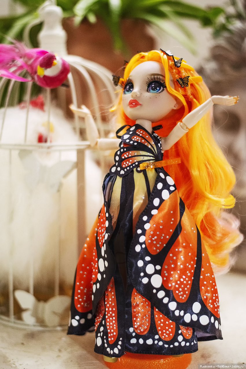 Подиумная Поппи Ну классная же - потому и поселилась Poppy Rowan Runway Series Rainbow High