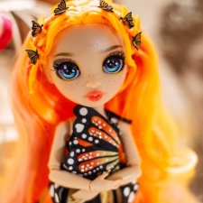 Подиумная Поппи Ну классная же - потому и поселилась Poppy Rowan Runway Series Rainbow High