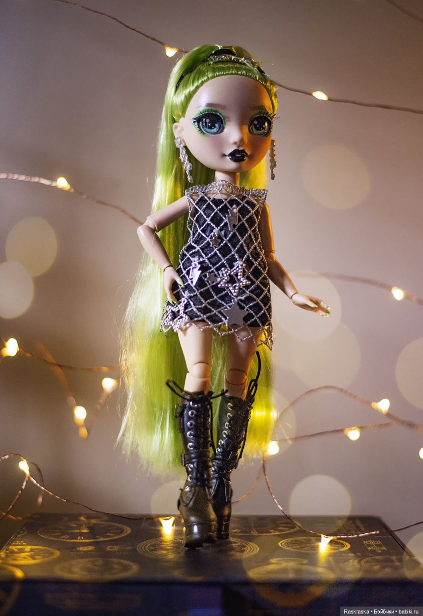 Новенькая Джейд Jade Hunter Fantastic Fashion Rainbow High | Бэйбики Новенькая Джейд Jade Hunter Fantastic Fashion Rainbow High (фото 7)