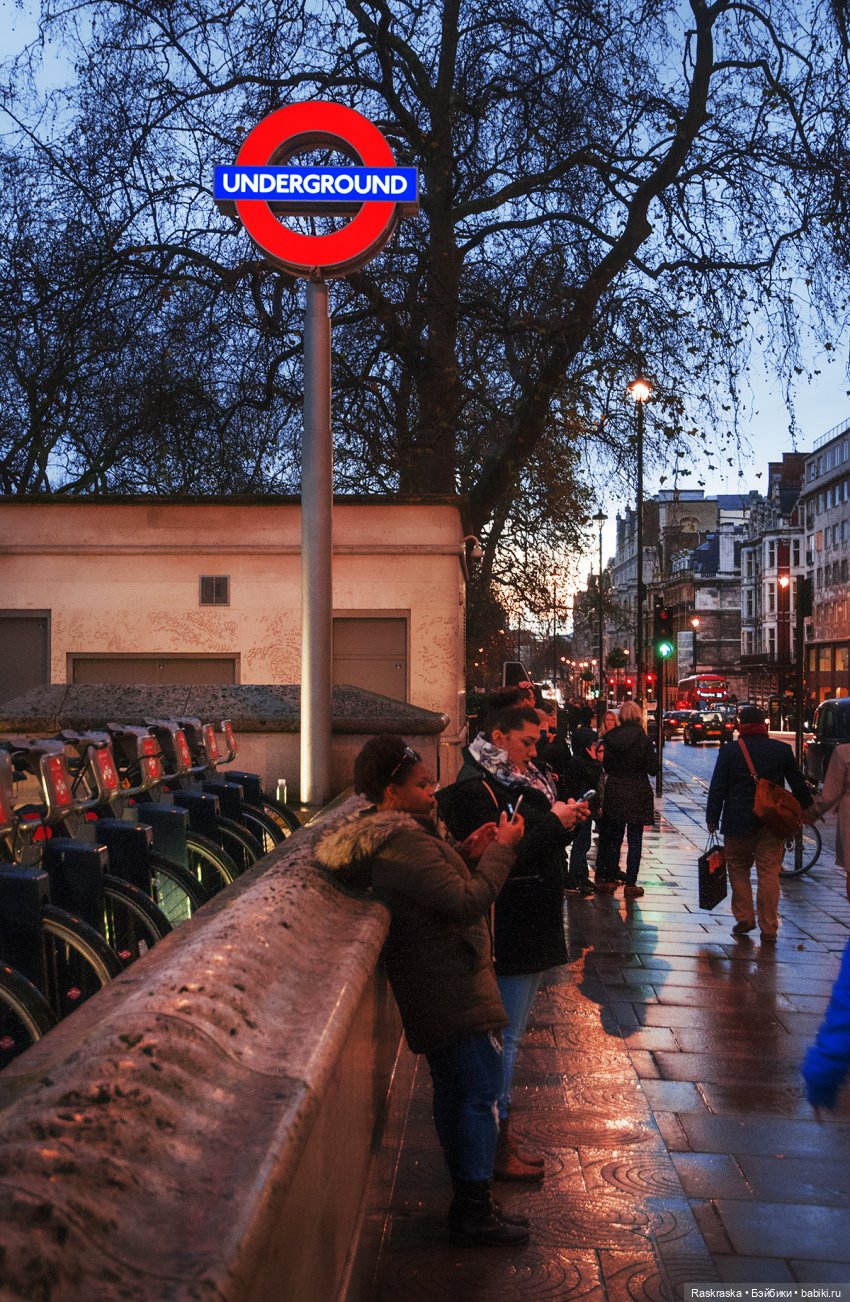 Лондон перед Рождеством - взгляд как будто бы туриста. Архивное
